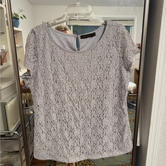 The Limited  Gray Lace Top - Picture 1 of 6